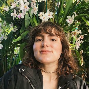 Meet your Posher, Paola
